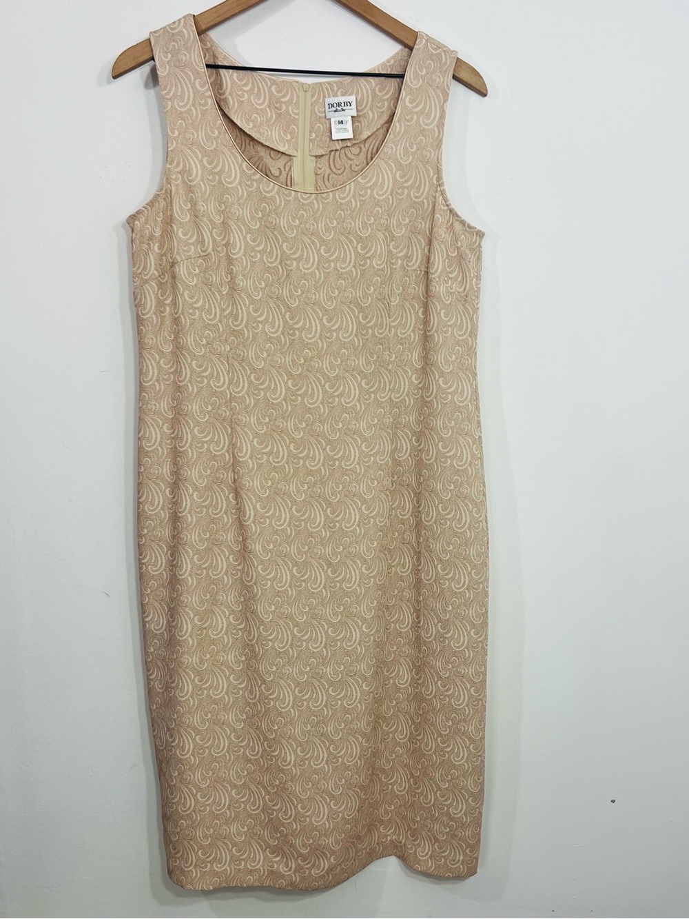 Dorby Beige Paisley Dress Sleeveless Sheath Knee High Dress Size 14 Minimalist